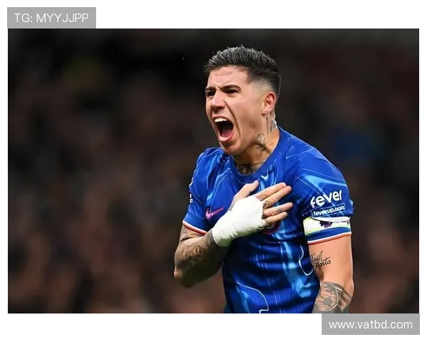 恩佐的无球跑动与位置感战术价值解析