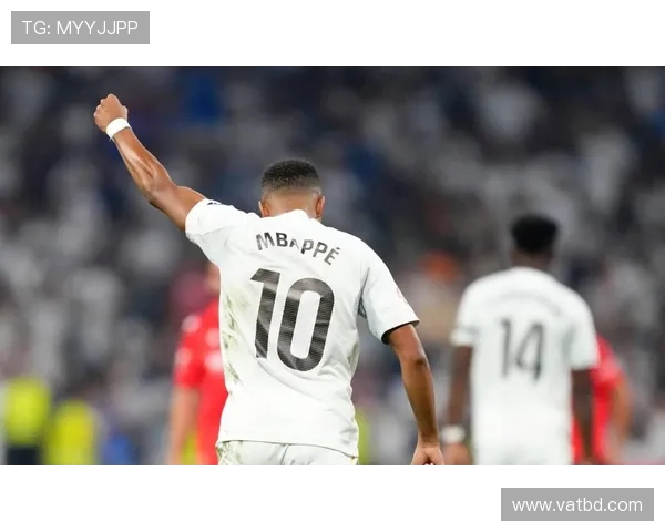 克罗斯离队后，皇马中场控制力出现断层，稳定性面临考验