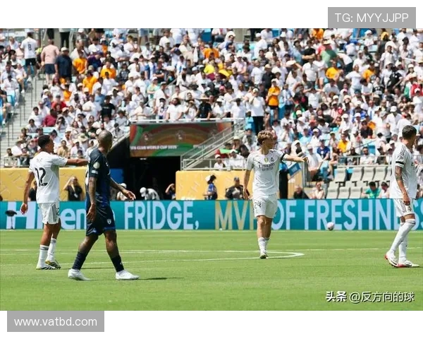 拜仁慕尼黑防守稳定性成最大隐忧，进攻火力难掩后防漏洞