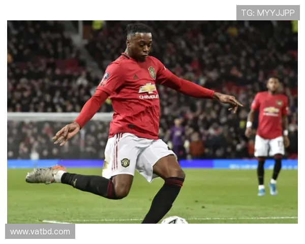 曼联重建进程混乱，方向缺失致赛季走势承压